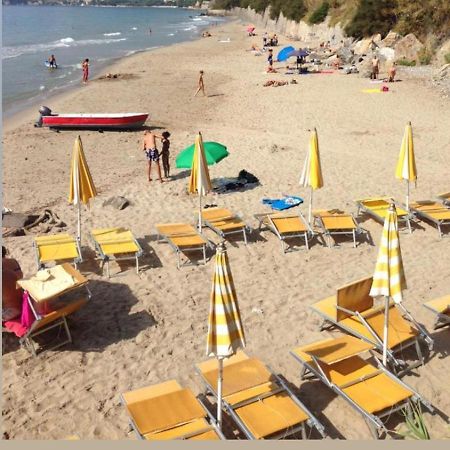 Casa Di Bea Lejlighed Ventimiglia Eksteriør billede
